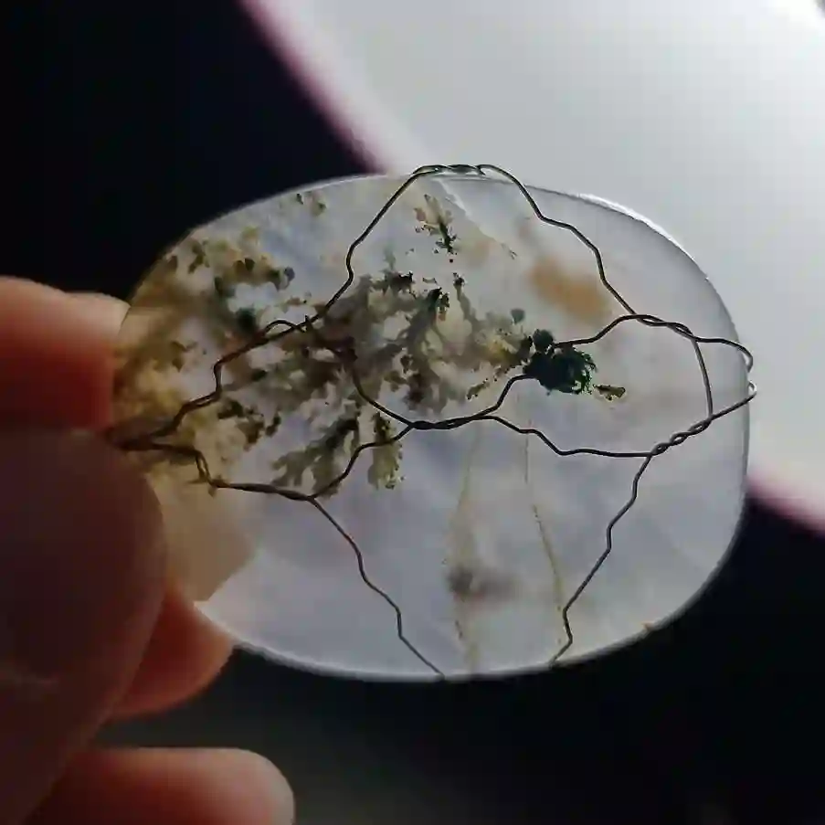 Seven-color single-tree spring agate necklace