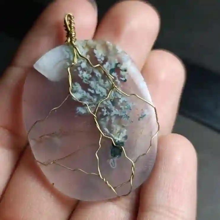 Seven-color single-tree spring agate necklace