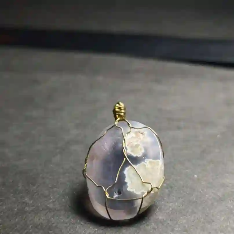 Khorasani Jasmine Agate Necklace