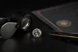 تفاوت نگین طبیعی ، مصنوعی و بهسازی‌شده از نظر قیمت، ارزش و اصالت
