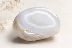 خرید نگین عقیق سفید درجه 1 : هرآنچه باید قبل از سفارش بدانید